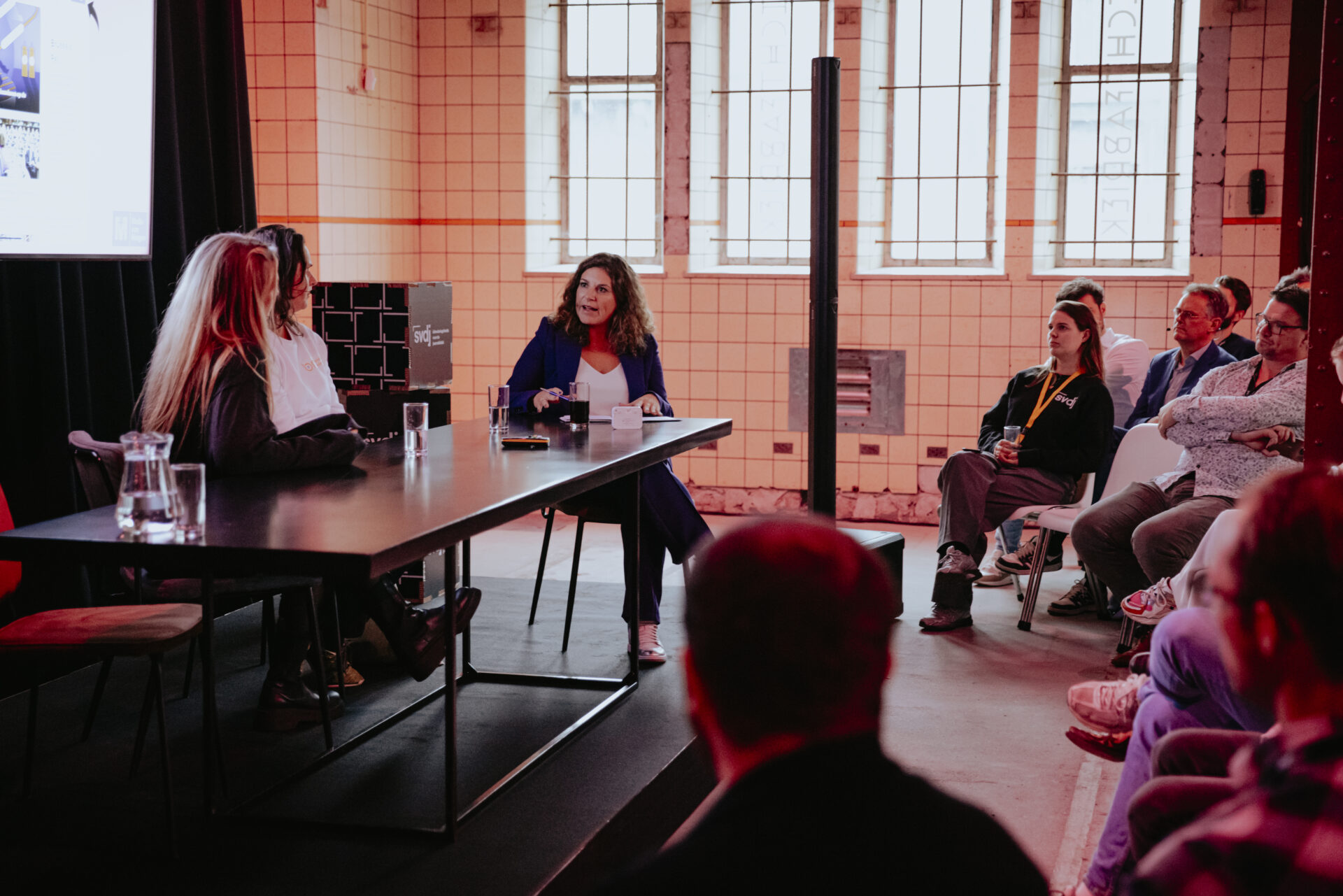 Suse van Kleef met accelerator deelnemers